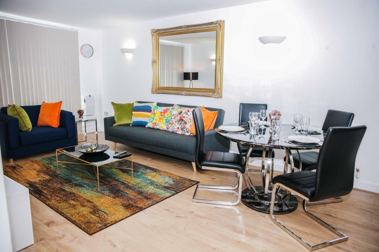 Riverside 2 Bed Apartment Londra Esterno foto